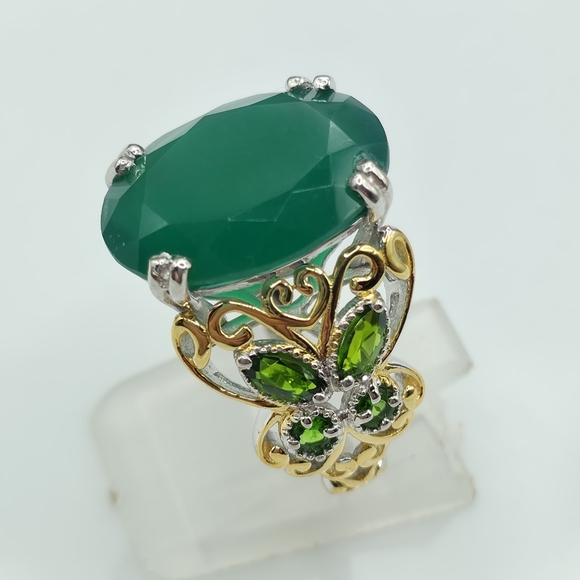 Vintage Jewelry - NWOT Genuine Verde Onyx and Chrome Diopside 11.30 ctw Butterfly Ring Size 8
